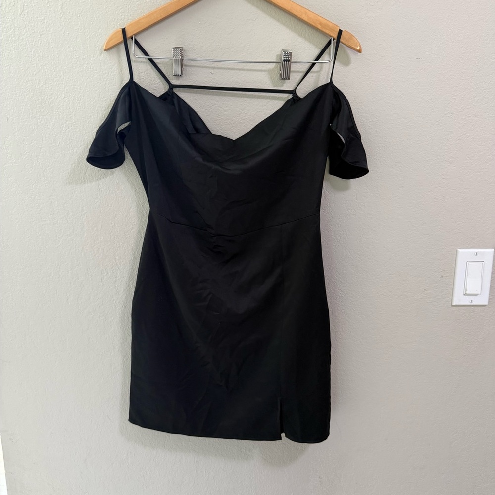Missguided Petite Black Cold Shoulder Mini Dress Size 2 US / 6 UK